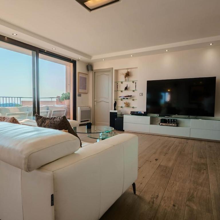 Appartment - Panoramic Sea View - Swimming Pool - Appartement 3 Chambres - Vue sur Mer - 35