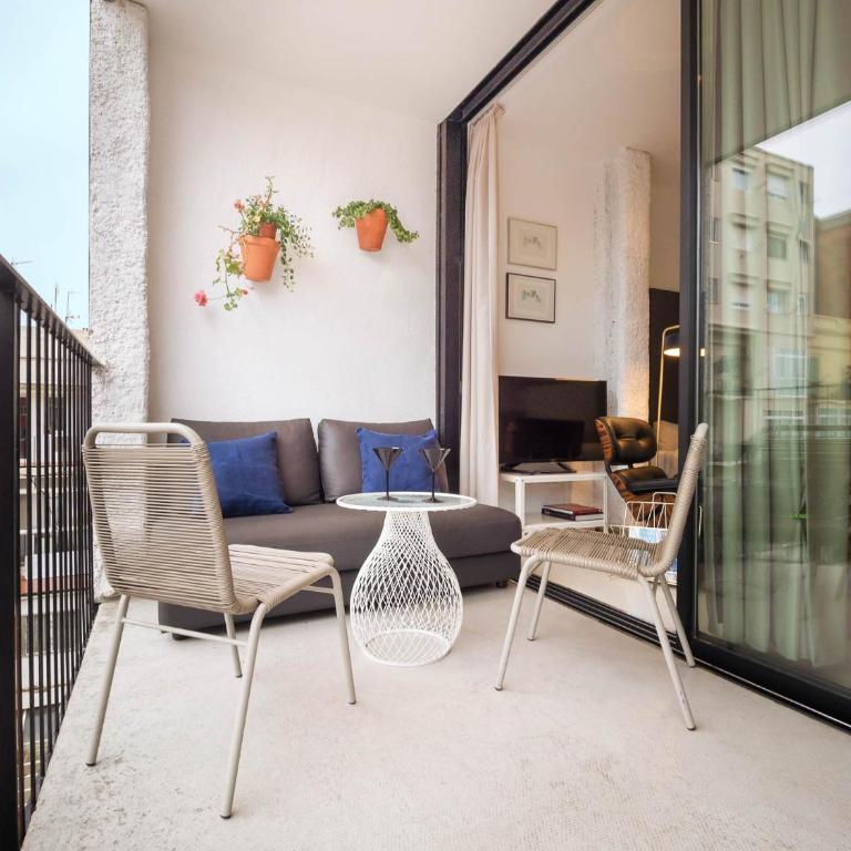 En Ville Boutique Apartments Sant Antoni - Three-Bedroom Apartment with Balcony - 13