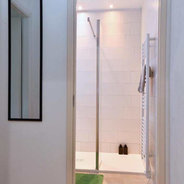 Beautiful and bright apartment - Appartamento con 2 Camere da Letto - 8