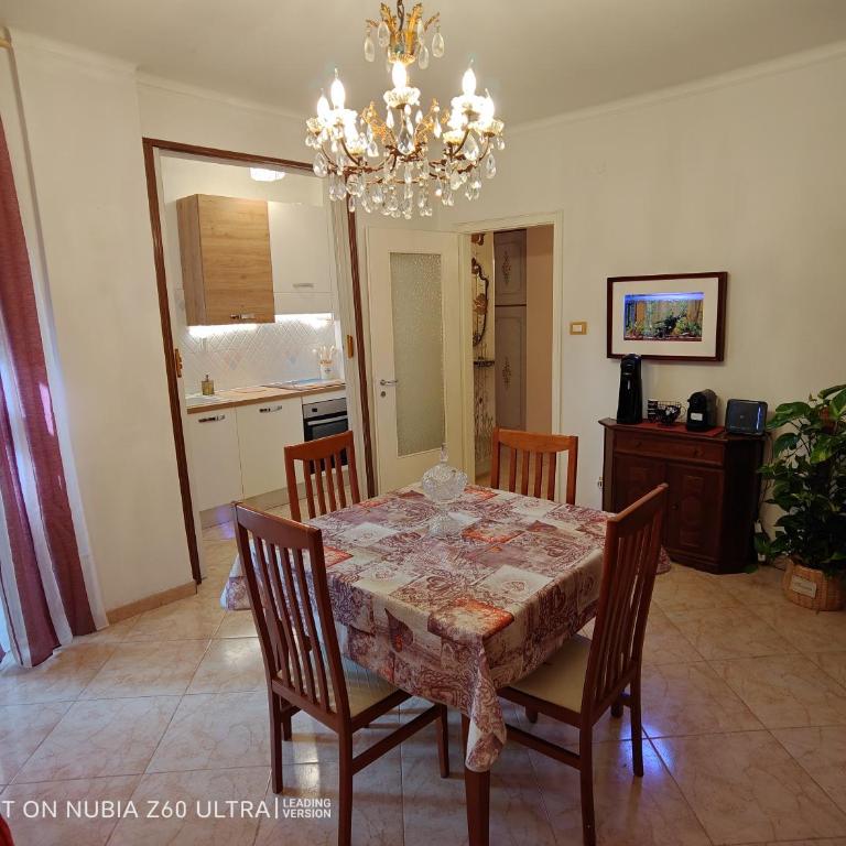 Atlantis Apartment Trieste - Appartamento con 2 Camere da Letto - 4