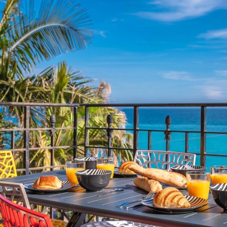 Le COQ Bleu d'Azur- Piscine - Parking - AC -WIFI - Appartement 2 Chambres - 1