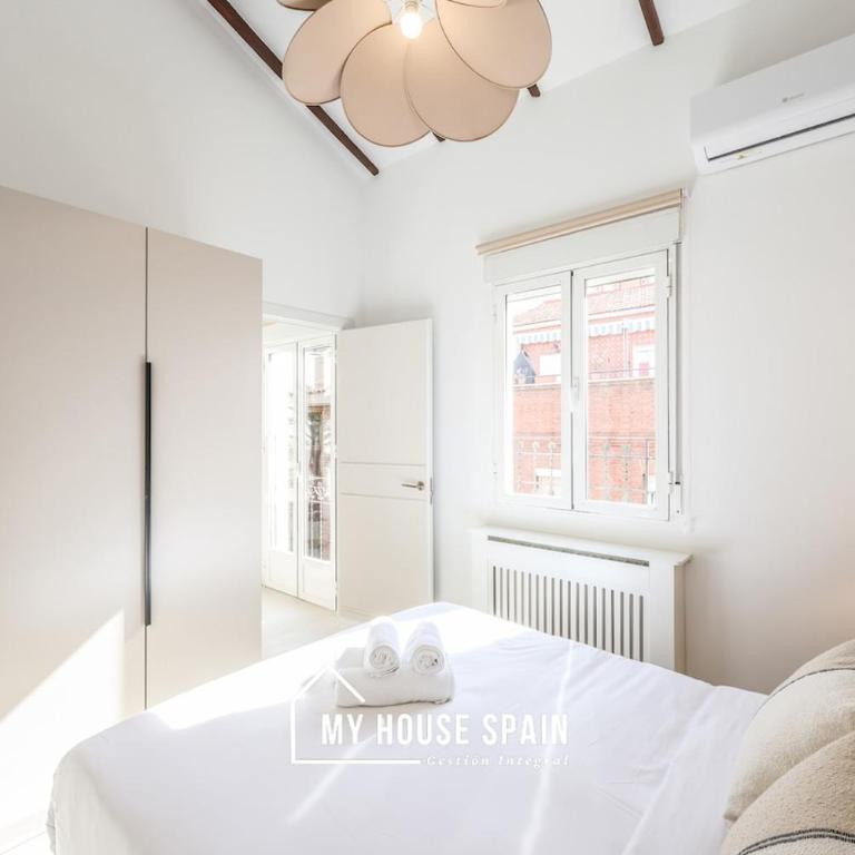 MyHouseSpain - Terraza privada junto al Bernabéu - Apartamento de 2 dormitorios - 21