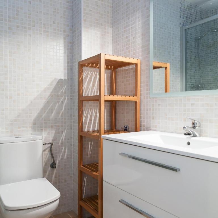 UHC Novelty Family Complex - Apartamento con terraza - 13