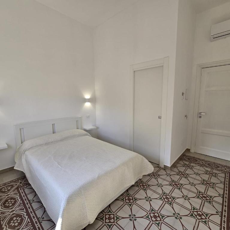 GiuAdel casa Palermo - Double Room with Private Bathroom - 4