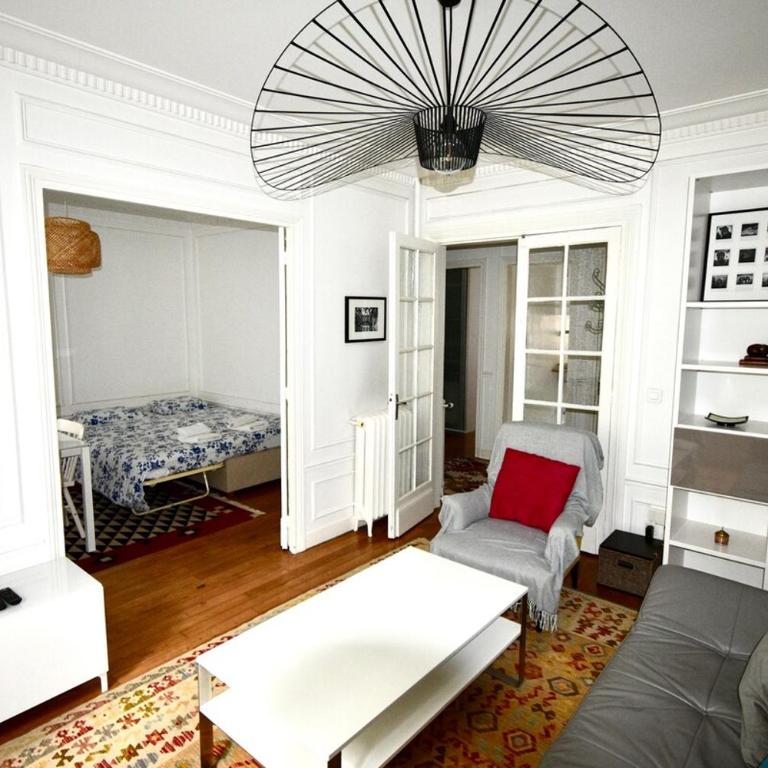 REUILLY LUMIERE 6 Personnes PARIS - Appartement 3 Chambres - 13