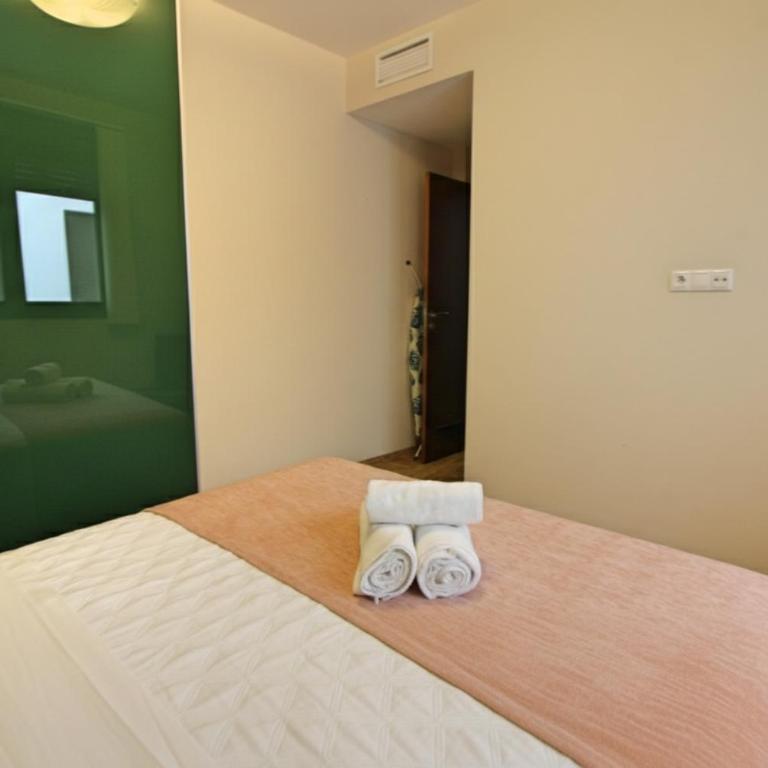 Amplio y Moderno Apartamento Lorenzo Ferreira - Apartamento - 27