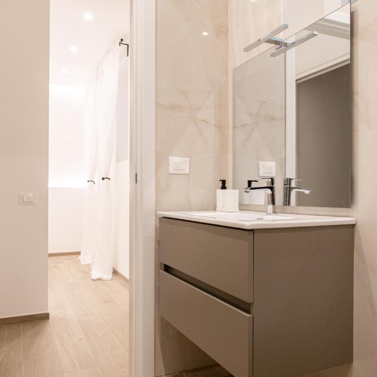 Salernohome - Appartamento con 2 Camere da Letto - 14