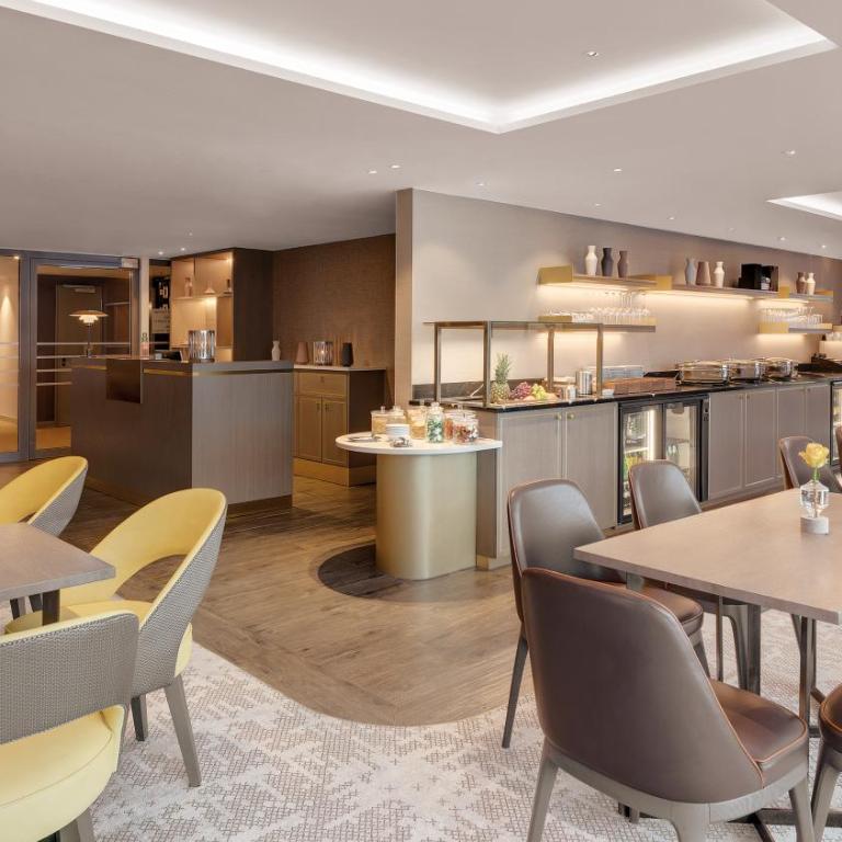 Hilton Munich City - Executive Zimmer mit Kingsize-Bett - 4
