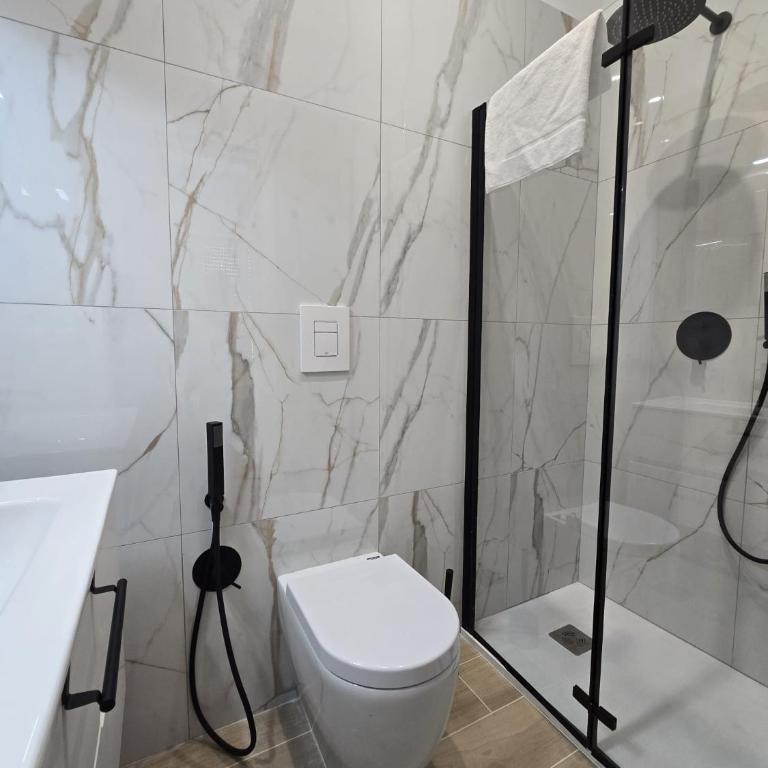 GiuAdel casa Palermo - Double Room with Private Bathroom - 3