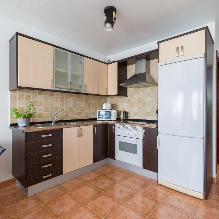 Cotillo Horizon - One-Bedroom Apartment - 17