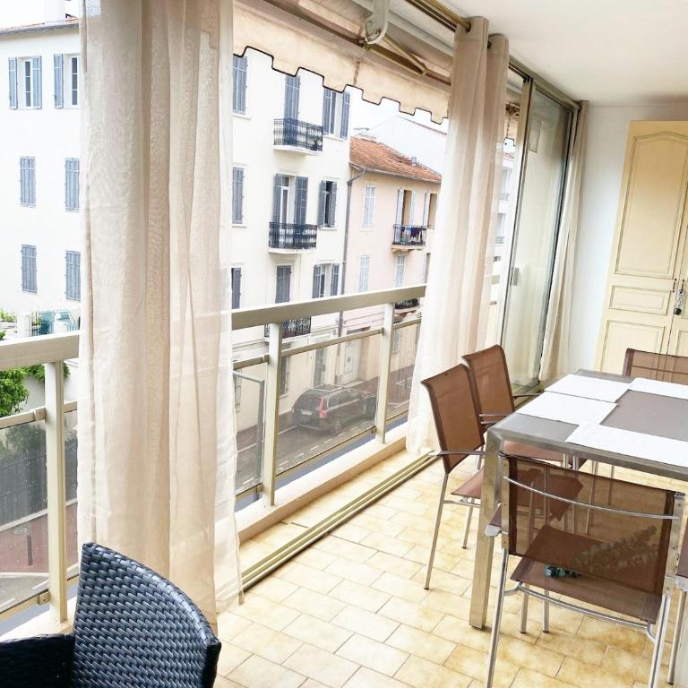 Cannes 2P avec Parking, rénové, proche gare-plage - Appartement 1 Chambre - 4