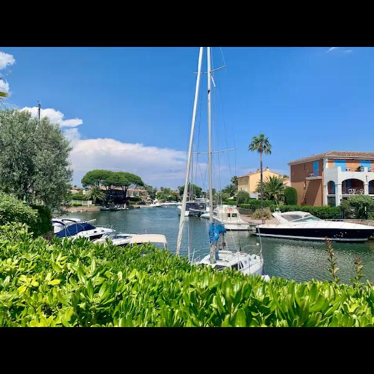 T2 port Cogolin golfe de Saint-Tropez vue mer - Appartement 1 Chambre - 19