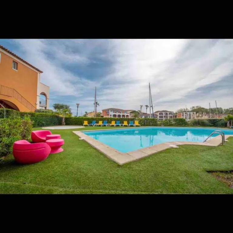 T2 port Cogolin golfe de Saint-Tropez vue mer - Appartement 1 Chambre - 18