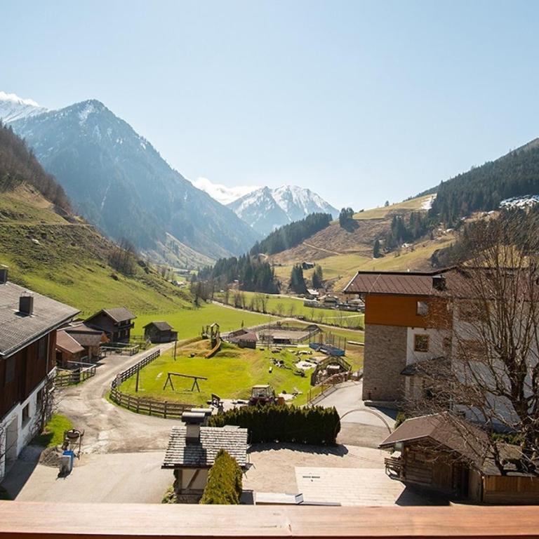 Familienhotel Oberkarteis - Doppelzimmer - 4