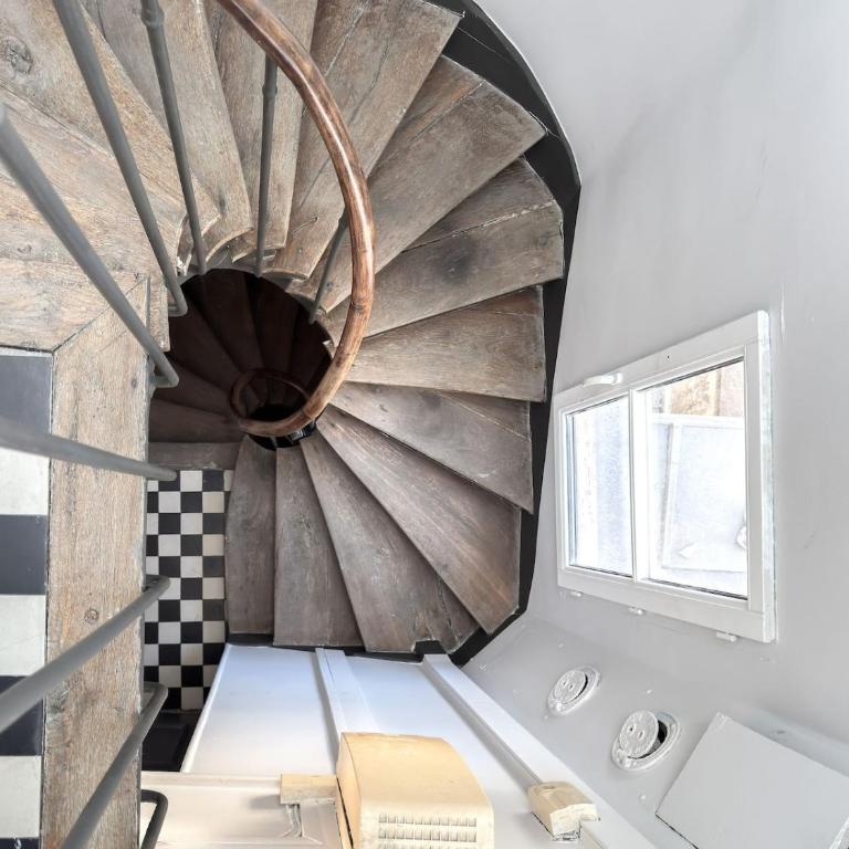Montmartre vue sur les toits de Paris et la Tour Eiffel - Apartamento de 1 dormitorio - 25