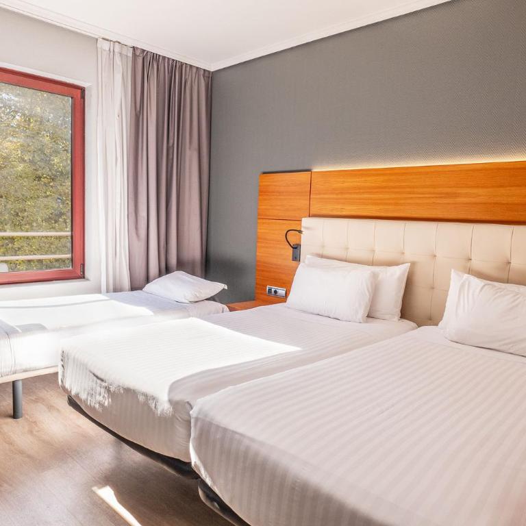 Eurostars Amara - Habitación Doble Deluxe con cama supletoria - 2