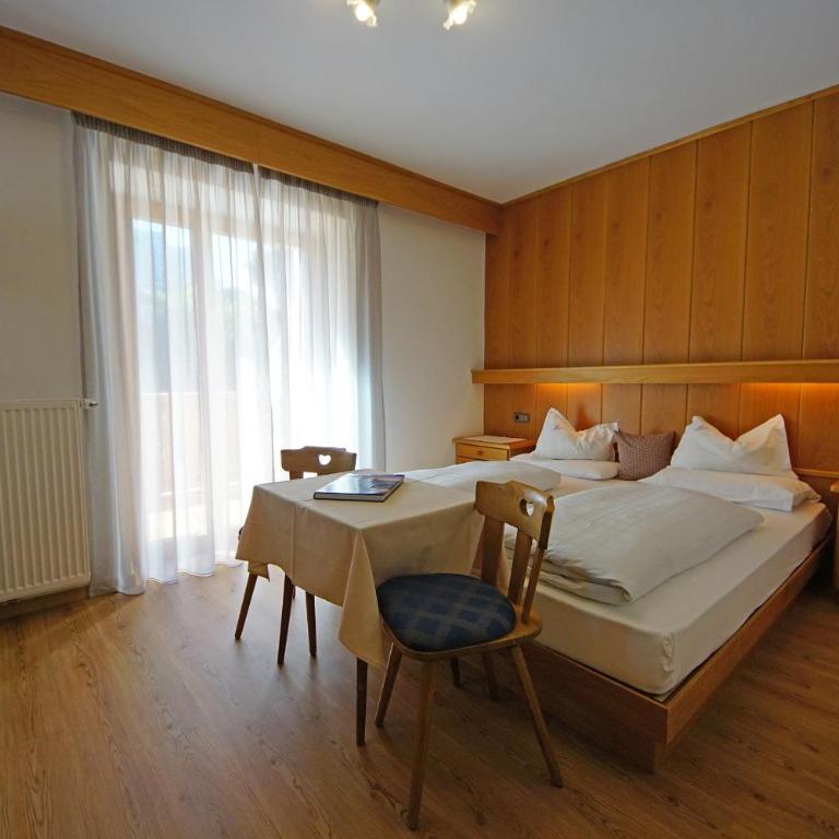 Garnì Tofana - Doppel-/Zweibettzimmer mit Balkon - 1