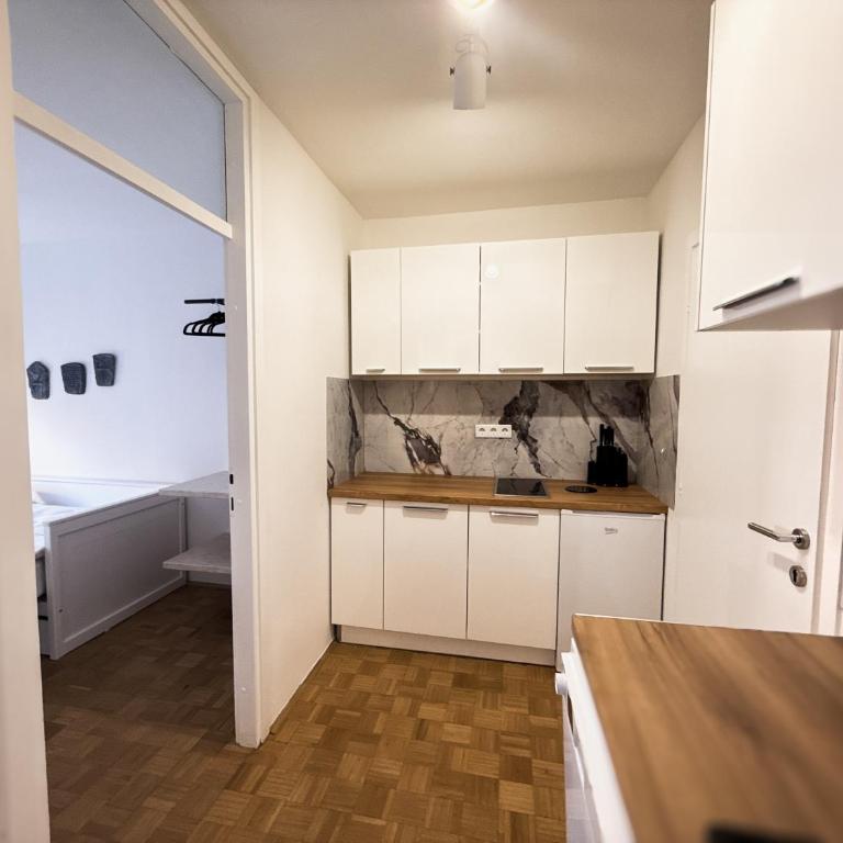Ma Bel Apartments Sarajevo - Apartman sa 2 Spavaće Sobe i Terasom - 12