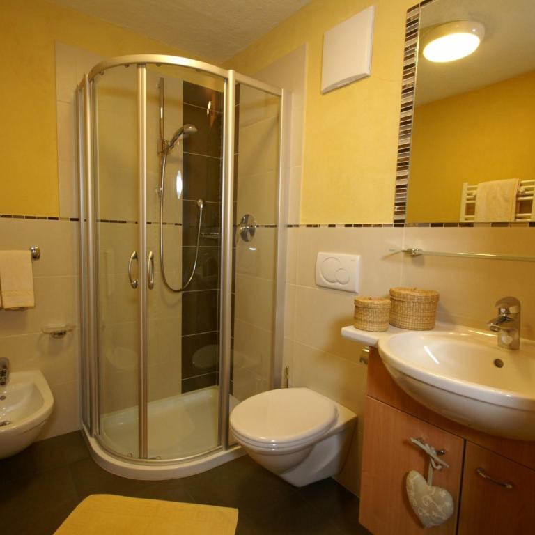 Garnì Tofana - Deluxe Doppel-/Zweibettzimmer - 2