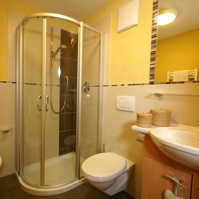 Garnì Tofana - Deluxe Doppelzimmer mit Balkon - 2