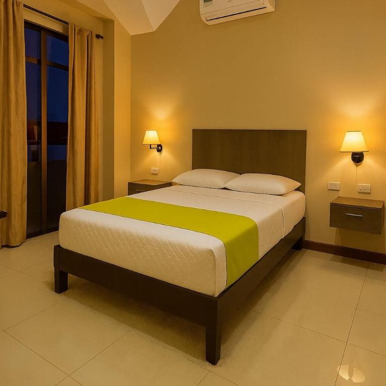 HOTEL MANTA BEACH MADRIGAL - Habitación Doble con balcón y vistas al mar - 3