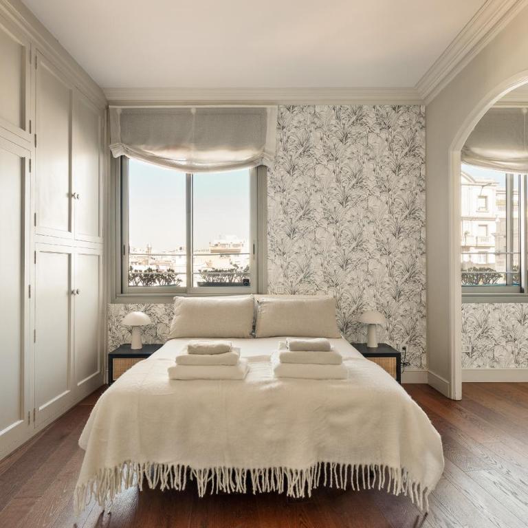 Enjoy Apartments Augustina's Grand Family Suite - Five-Bedroom Apartment - 14