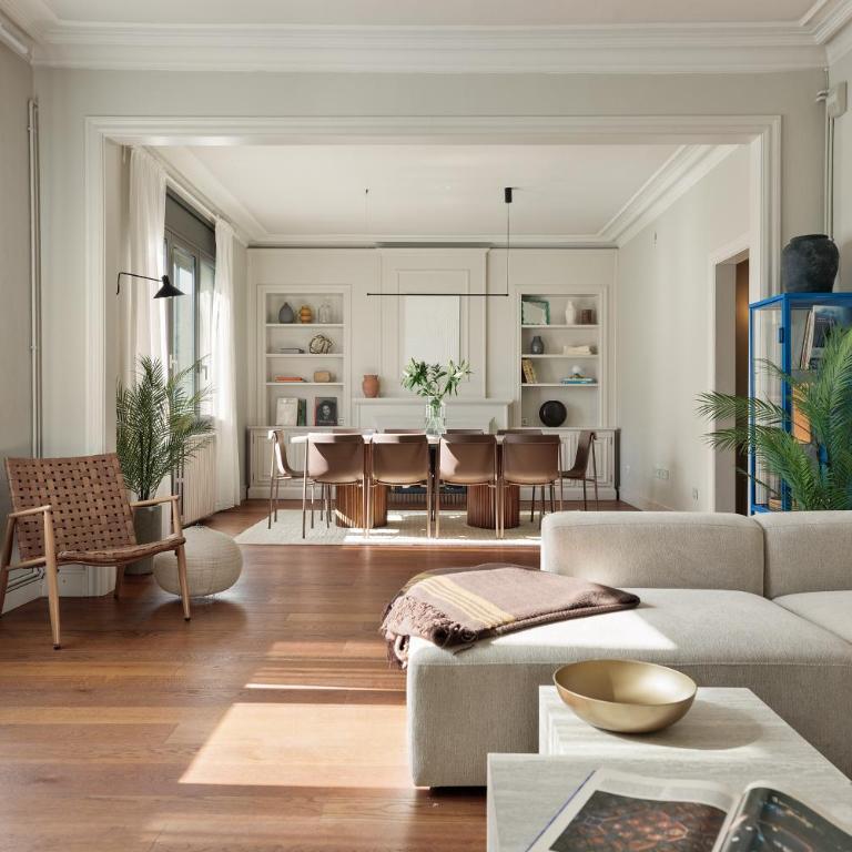 Enjoy Apartments Augustina's Grand Family Suite - Five-Bedroom Apartment - 44