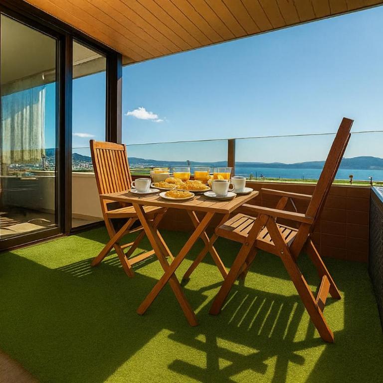 Apart CityMar 24h Terraza y vistas Ria Vigo - Apartamento - 2