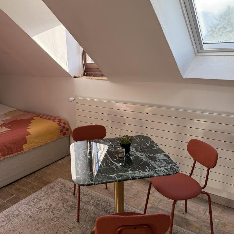 Domaine à la Loëx - Chambre Double - Vue sur Montagne - 6