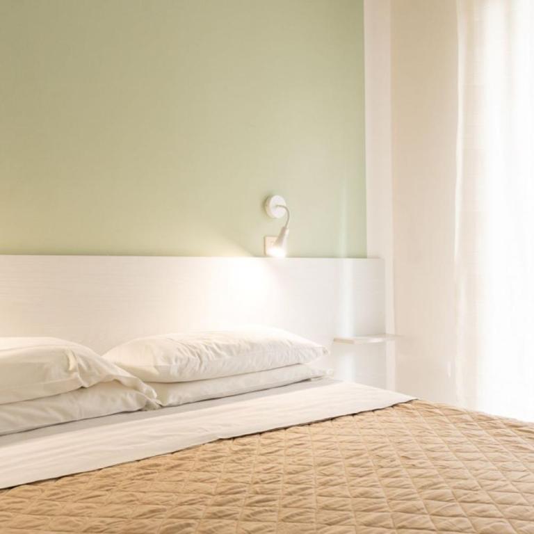 The Sea B&B Adult Guests Only - Budget Double Room - 5
