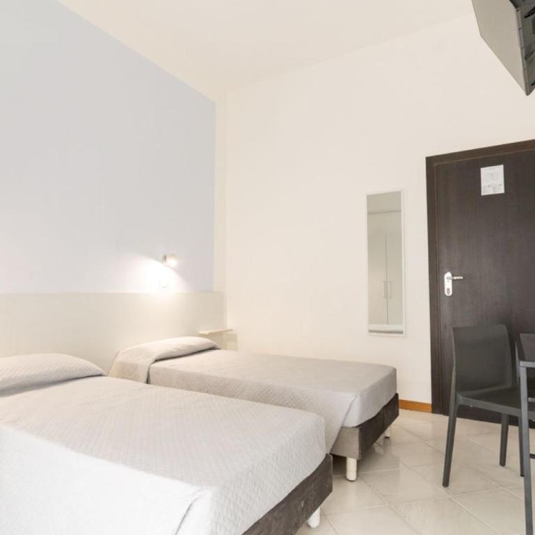 The Sea B&B Adult Guests Only - Standard Double Room - 18