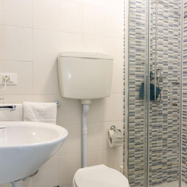 The Sea B&B Adult Guests Only - Standard Double Room - 23