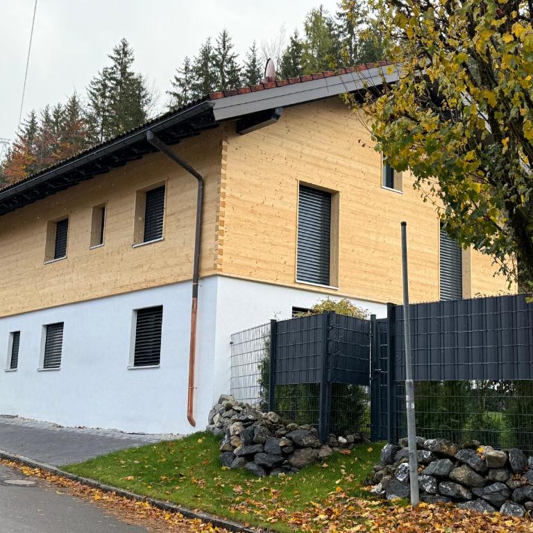 Haus Am Faltenbach - Ferienhäuser Alpenglück - Haus mit 4 Schlafzimmern - 2