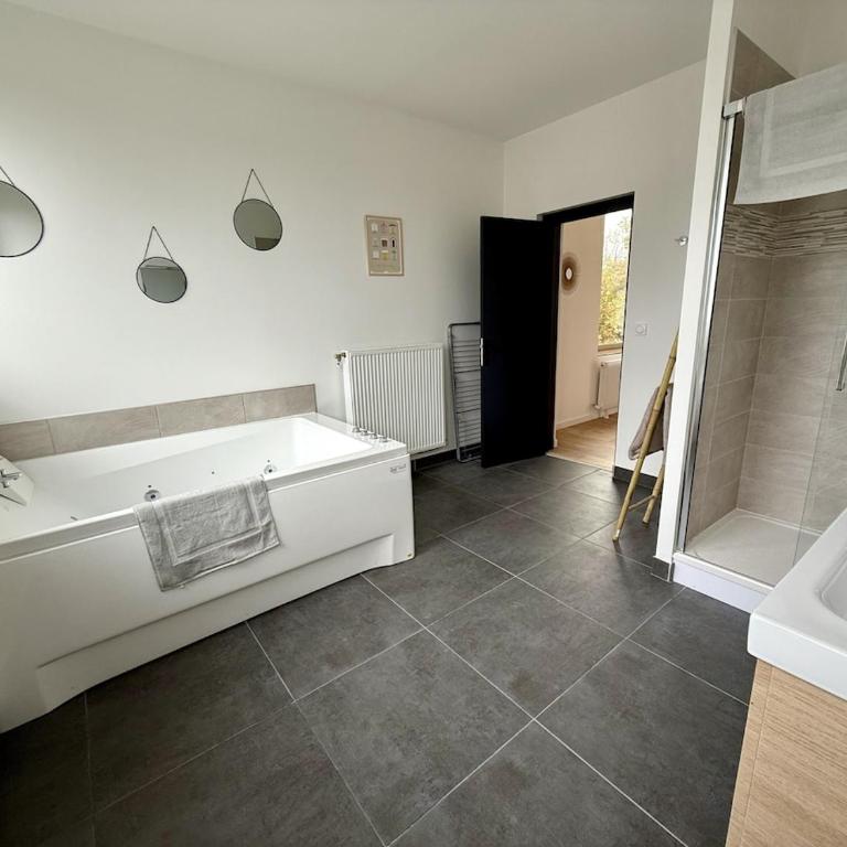 Le Calais Wilson 7 - Studio Balneo 2p - Studio avec Baignoire Spa - 13