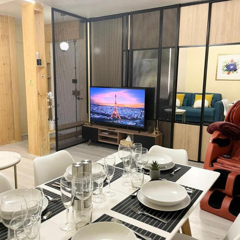 Cozy & Spacious 3BR Paris Apartment with Balconies Metro 6 Glacière - Appartement 3 Chambres - 18