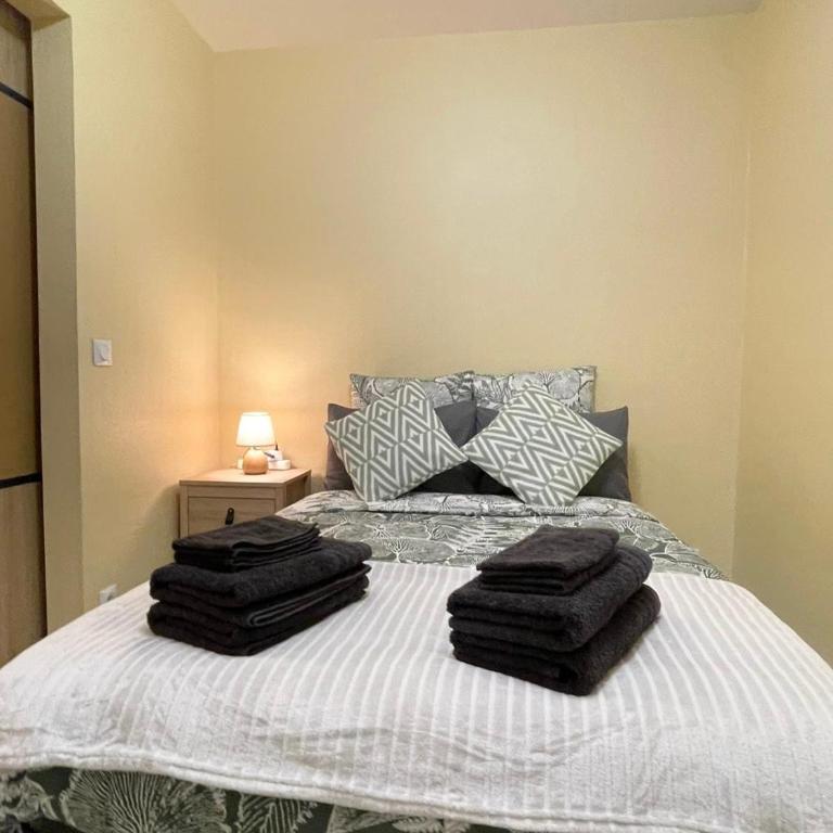 Cozy & Spacious 3BR Paris Apartment with Balconies Metro 6 Glacière - Appartement 3 Chambres - 48