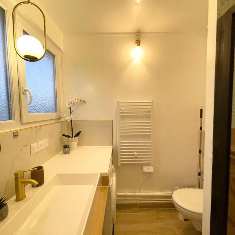 Cozy & Spacious 3BR Paris Apartment with Balconies Metro 6 Glacière - Appartement 3 Chambres - 66