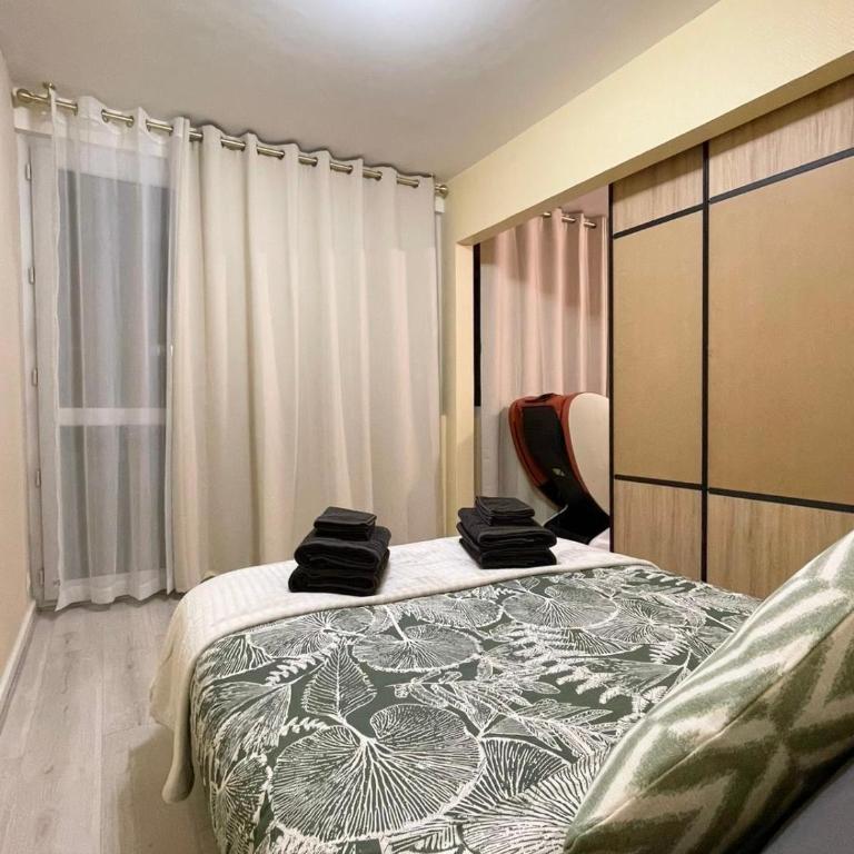 Cozy & Spacious 3BR Paris Apartment with Balconies Metro 6 Glacière - Appartement 3 Chambres - 49
