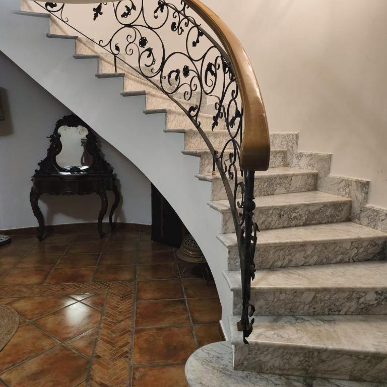Beachside Villa in Puerto Marina, Benalmádena - Villa - 43