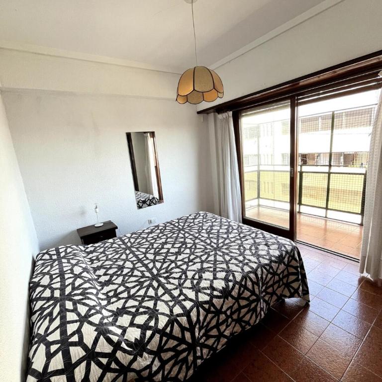 Departamento con cochera Pinamar Centro - Apartamento de 2 dormitorios - 10