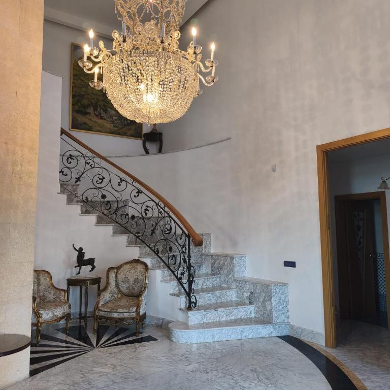 Beachside Villa in Puerto Marina, Benalmádena - Villa - 22