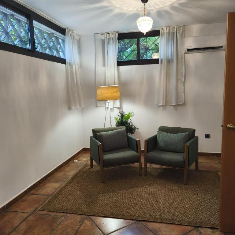 Beachside Villa in Puerto Marina, Benalmádena - Villa - 48