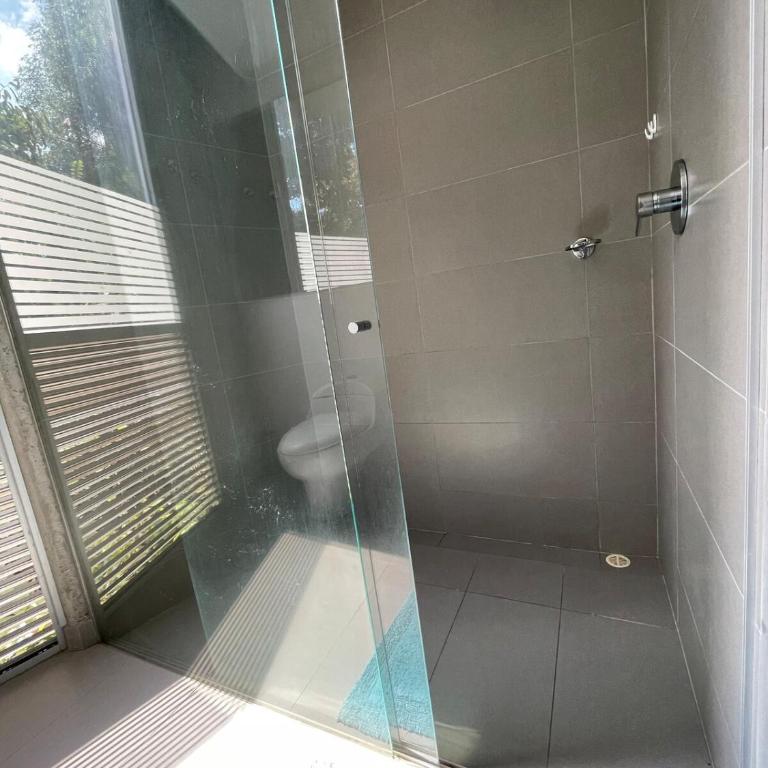Modern & Calm Stay Near Provenza - Two-Bedroom Apartment - 21