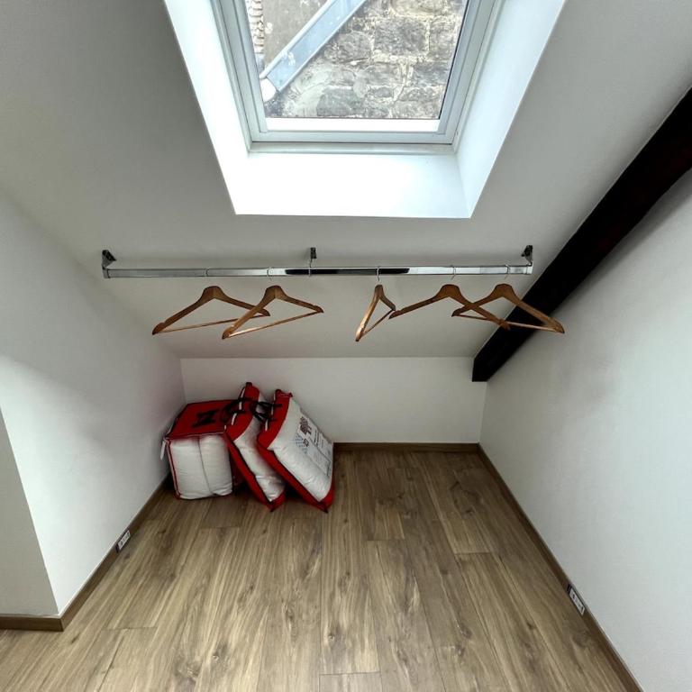 Sous les Toits - Appart Familial 5p, Centre-ville - Appartement Familial 1 Chambre - 12