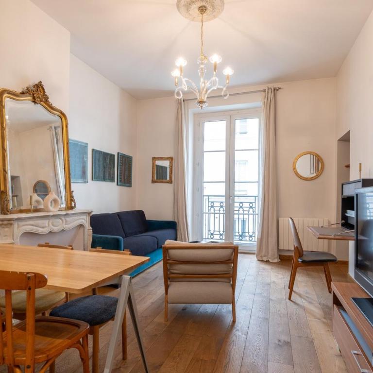 Parisian Elegance - Refined 1BD in Le Marais - Appartement Supérieur - 1