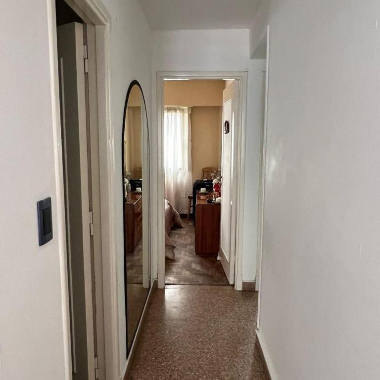Departamento con balcón a dos cuadras de la playa - Apartamento de 2 dormitorios - 3