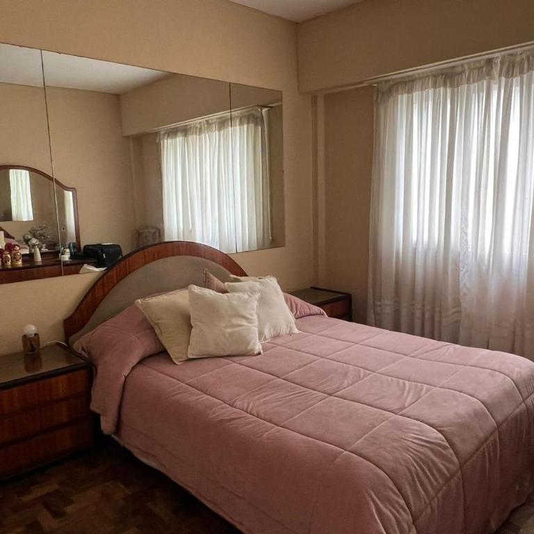 Departamento con balcón a dos cuadras de la playa - Apartamento de 2 dormitorios - 5