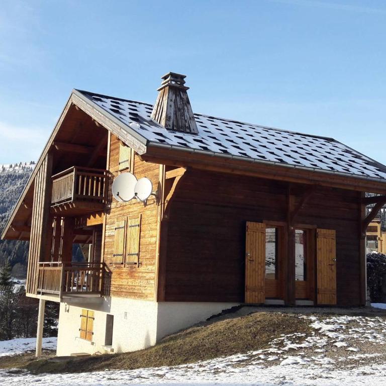 Chalet familial aux Gets, 8 pers, 150m des pistes, 4 chambres, 4 SDB, terrasse sud, proche lac - FR-1-802-71 - Chalet - 23