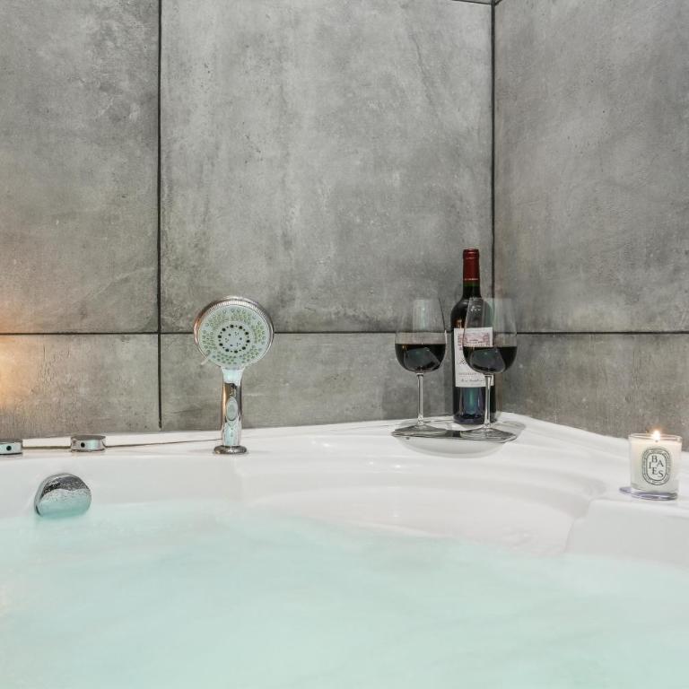 Lavie Maison Eiffel AC Hot Tub - Appartement - 19