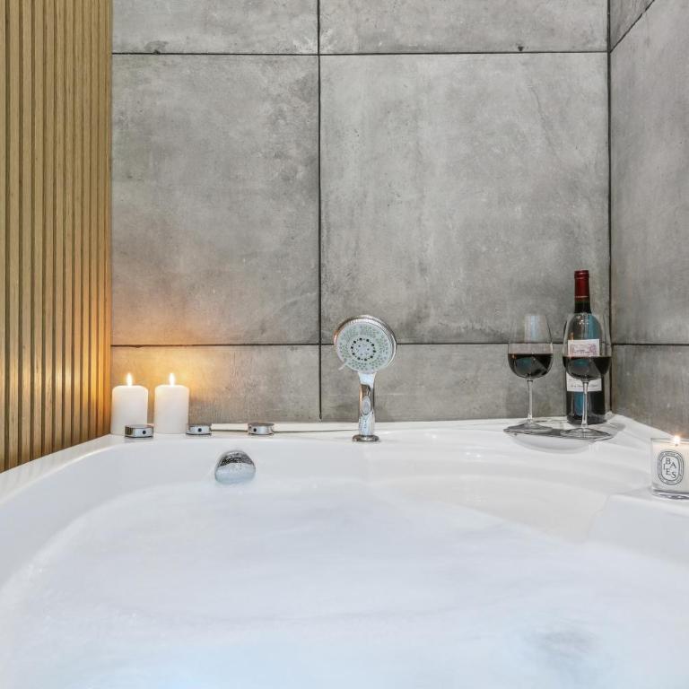 Lavie Maison Eiffel AC Hot Tub - Appartement - 20